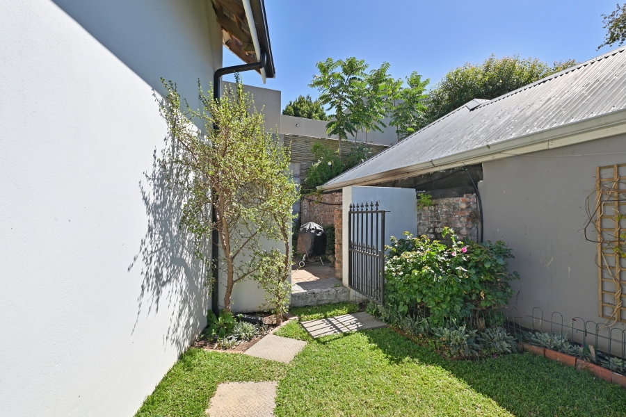 To Let 4 Bedroom Property for Rent in Newlands Western Cape